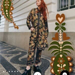 Farm Rio Martina Scarf Print Pants. Size L.